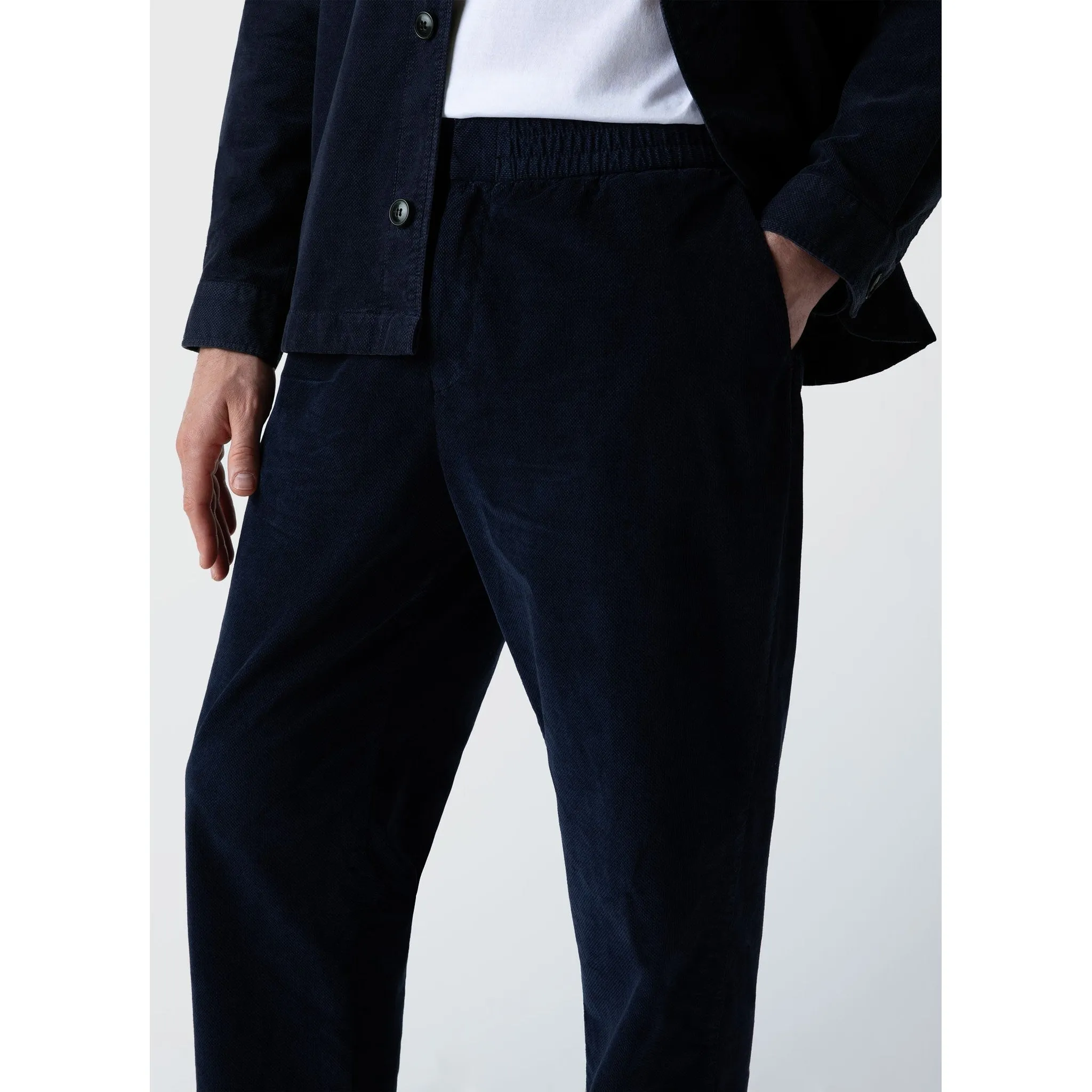 Cellular Cord Drawstring Trouser | Men | Navy