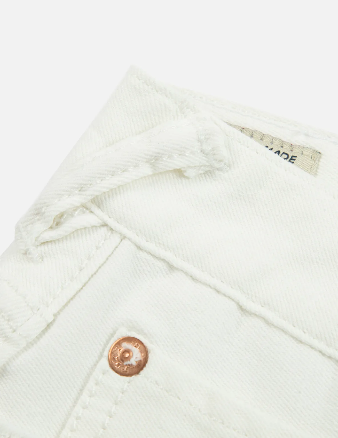 Fortune Cat and Seagull Embroidery White Denim Shorts