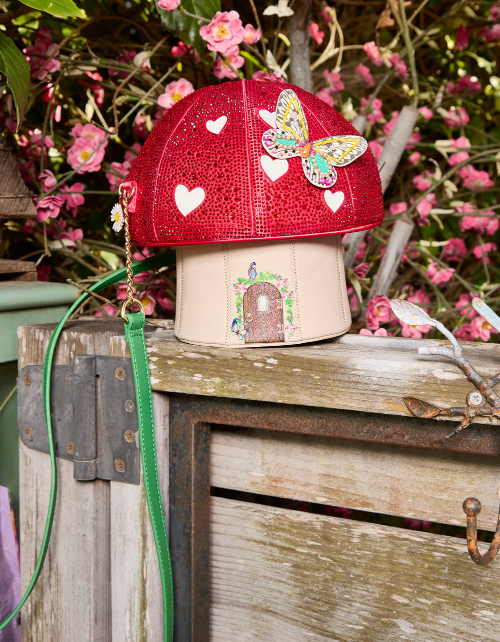 KITSCH MUSH LOVE CROSSBODY RED