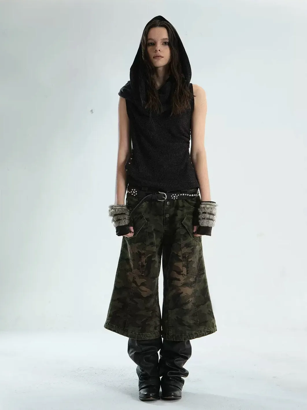 Low-waist Loose Camouflage Eight-quarter Flare Pants