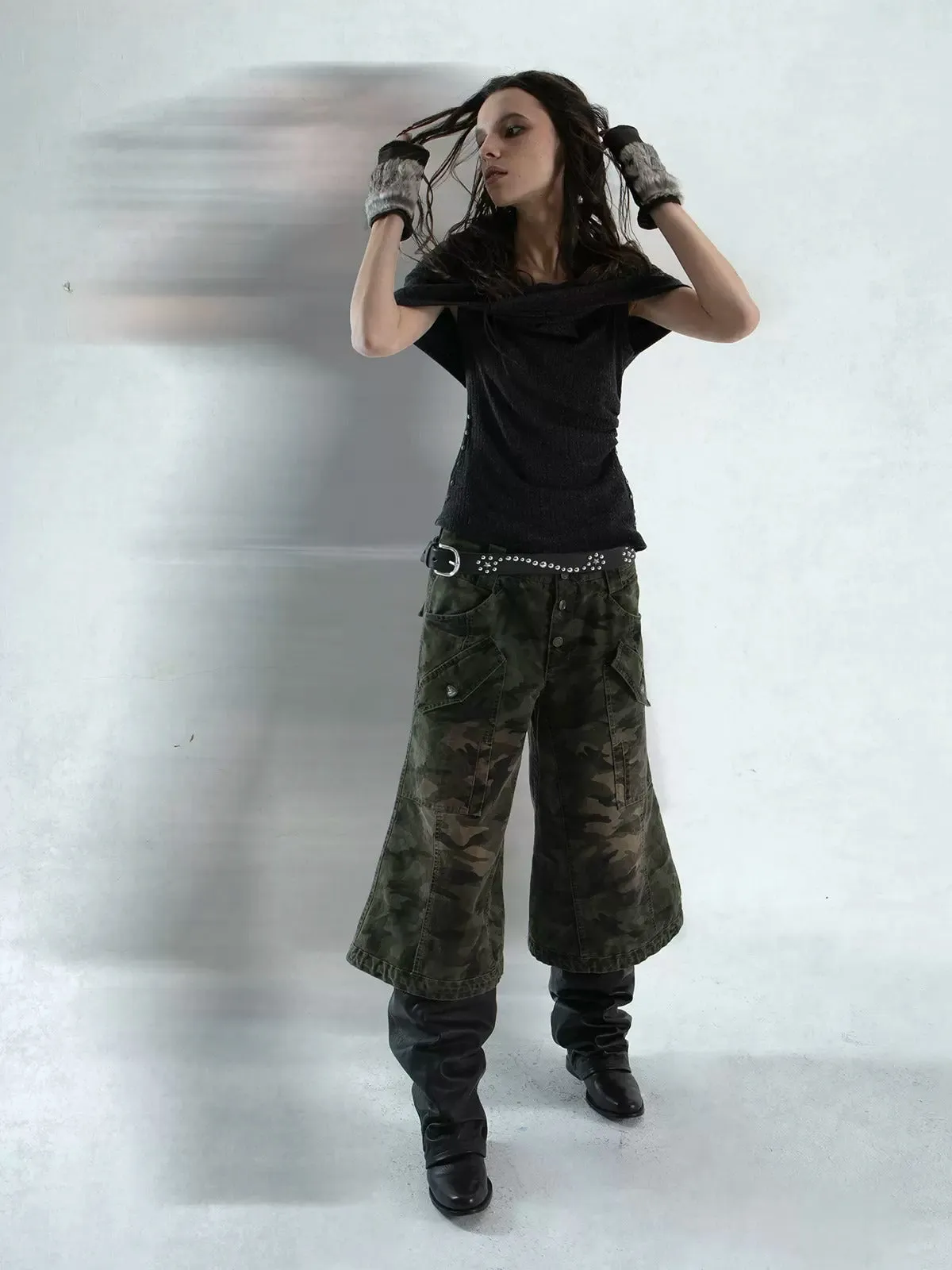 Low-waist Loose Camouflage Eight-quarter Flare Pants