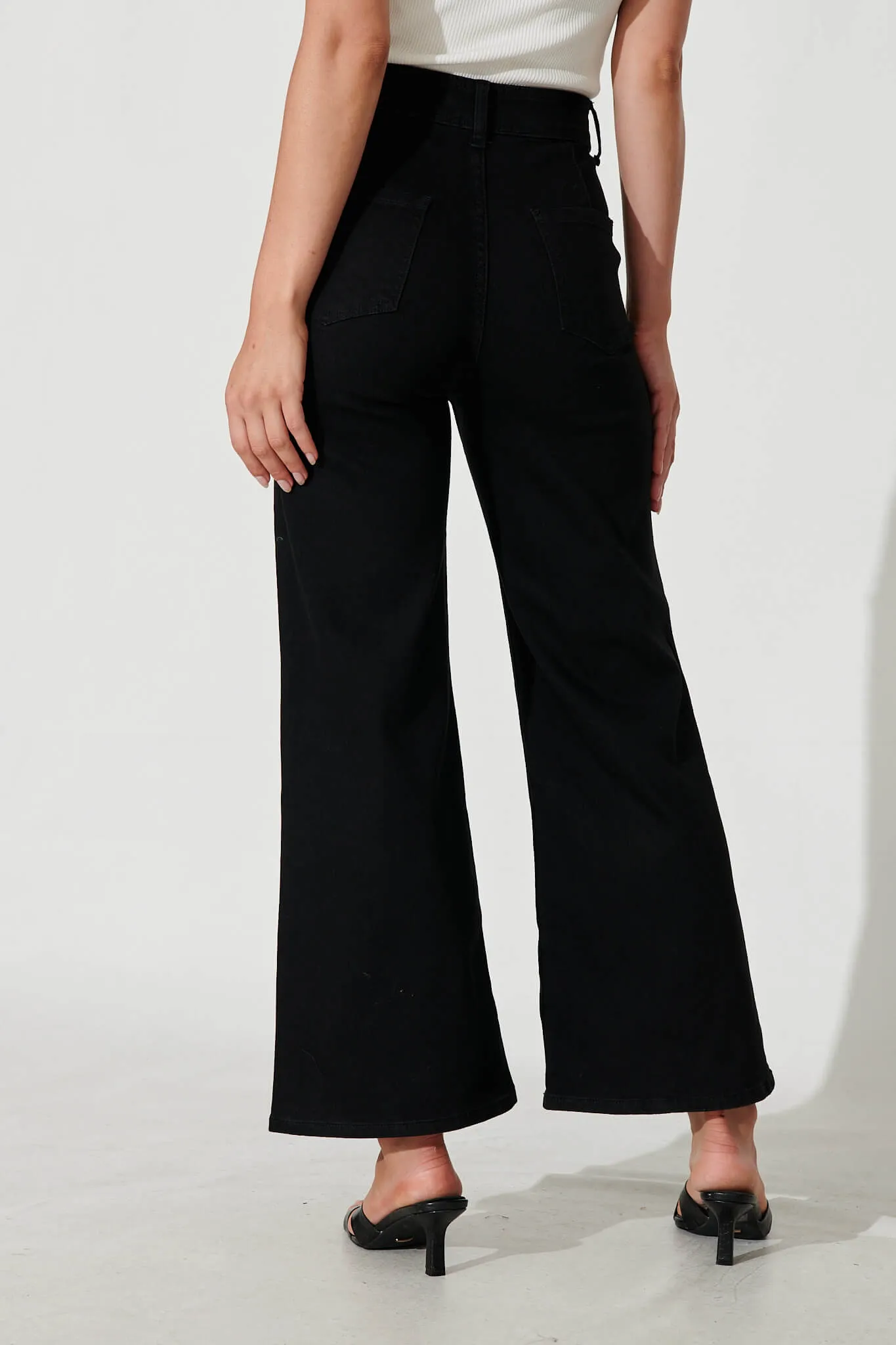 Margaret High Rise Wide Leg Jean In Black Denim