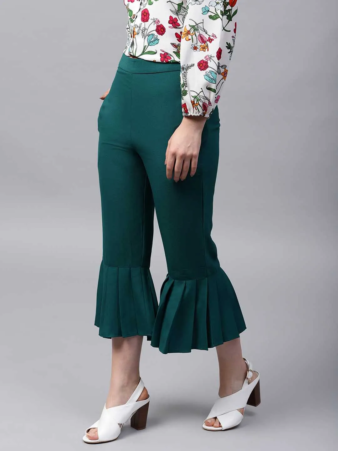 Pleated Flared Trouser