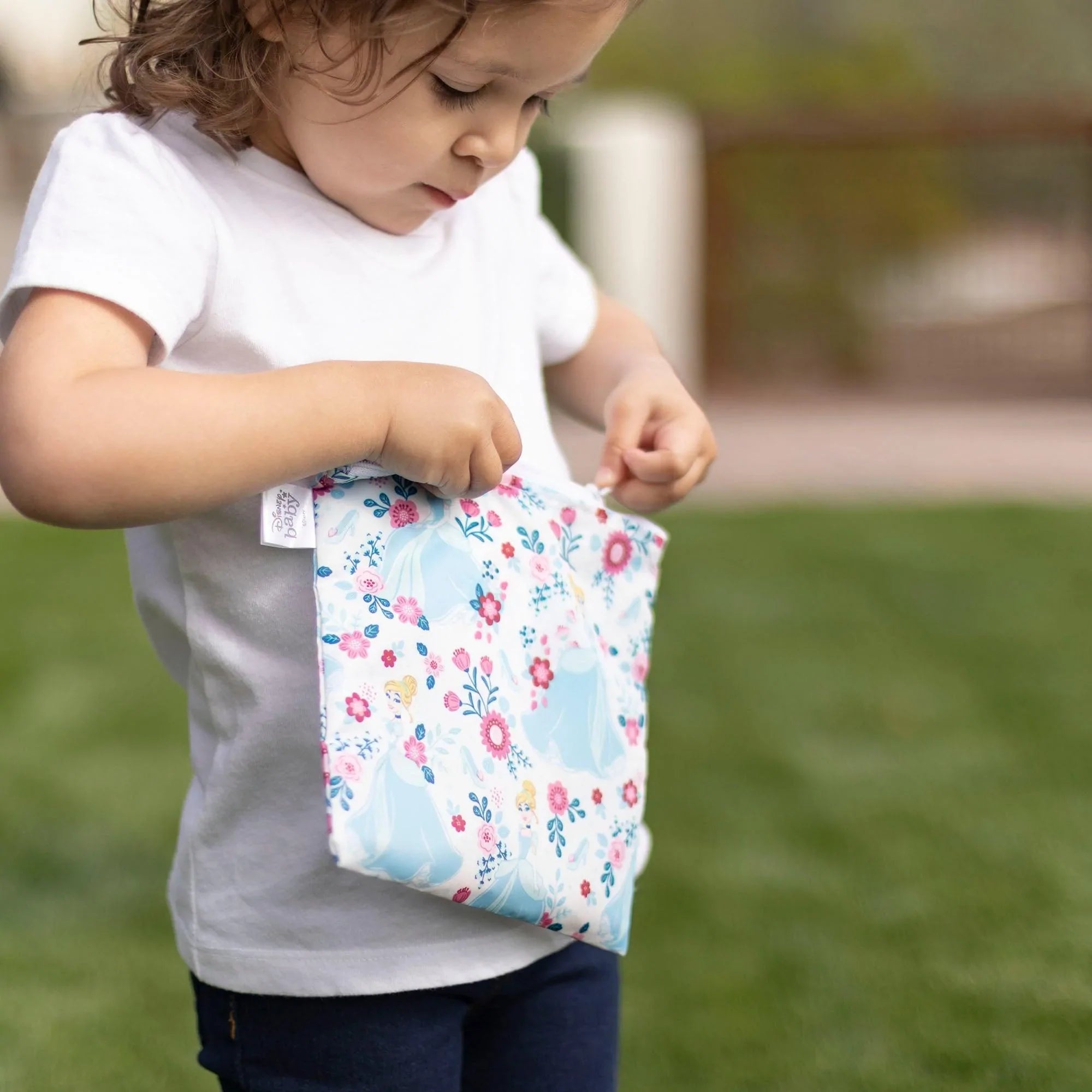 Reusable Snack Bag, Large: Cinderella