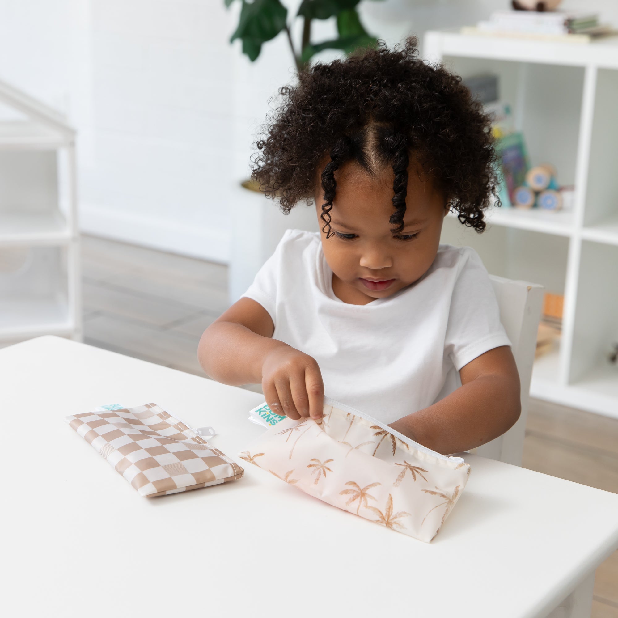 Reusable Snack Bag, Small 2 Pack: Palm Check