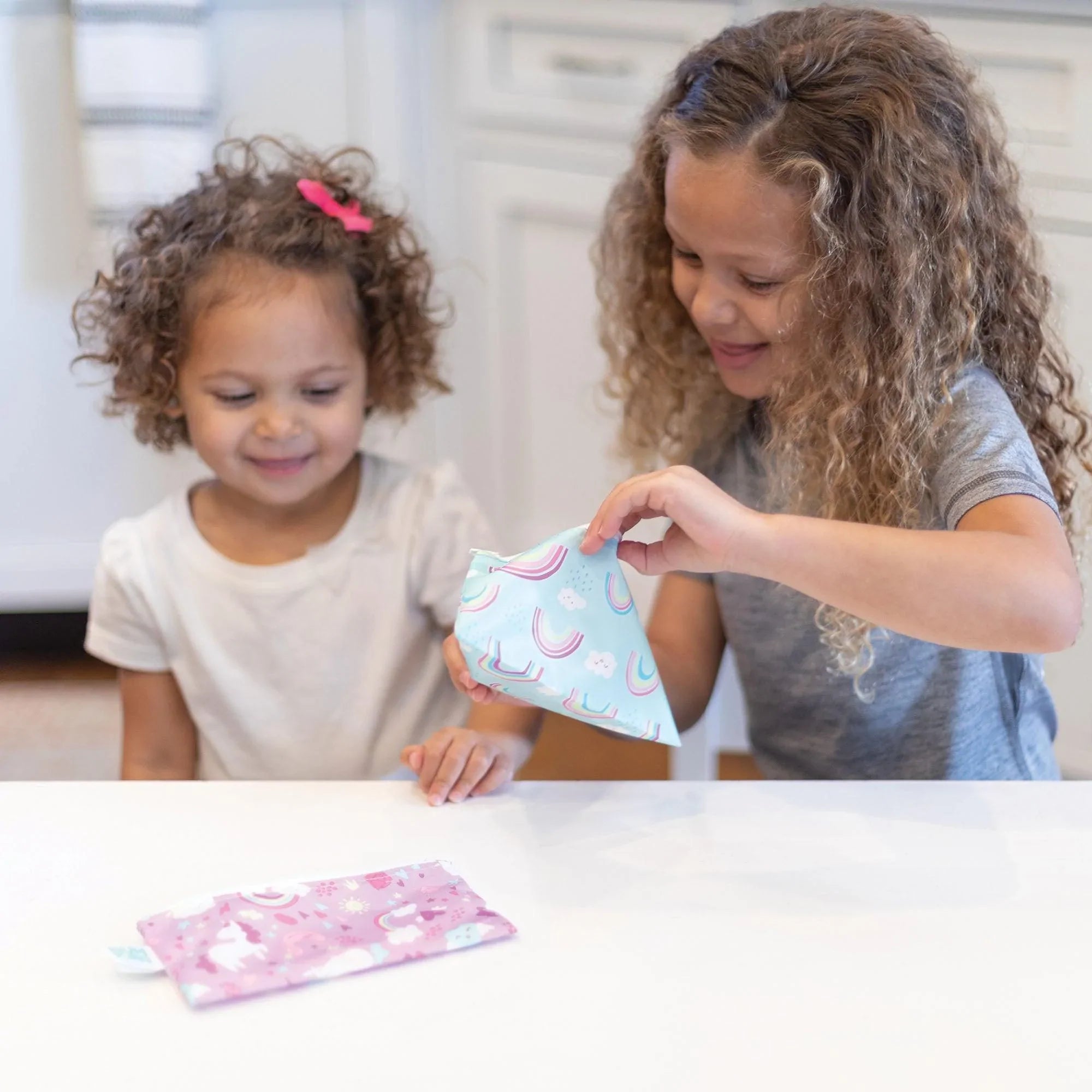 Reusable Snack Bag, Small 2-Pack: Rainbows & Unicorns