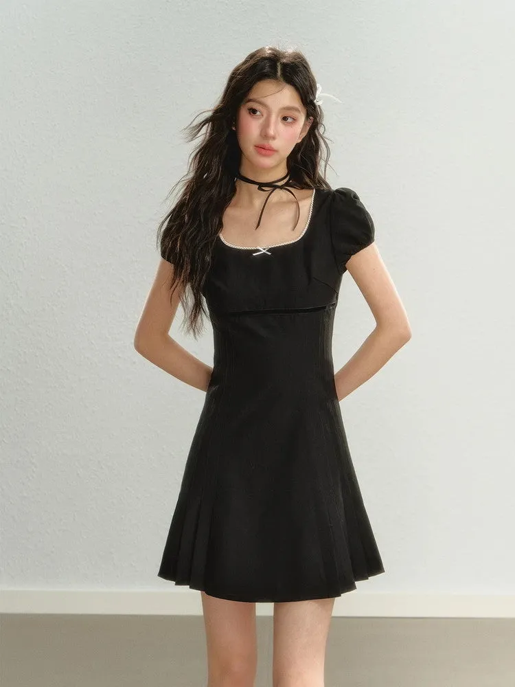 Side-Pleats Simple Flare Short Ribbon Bi-Color Dress