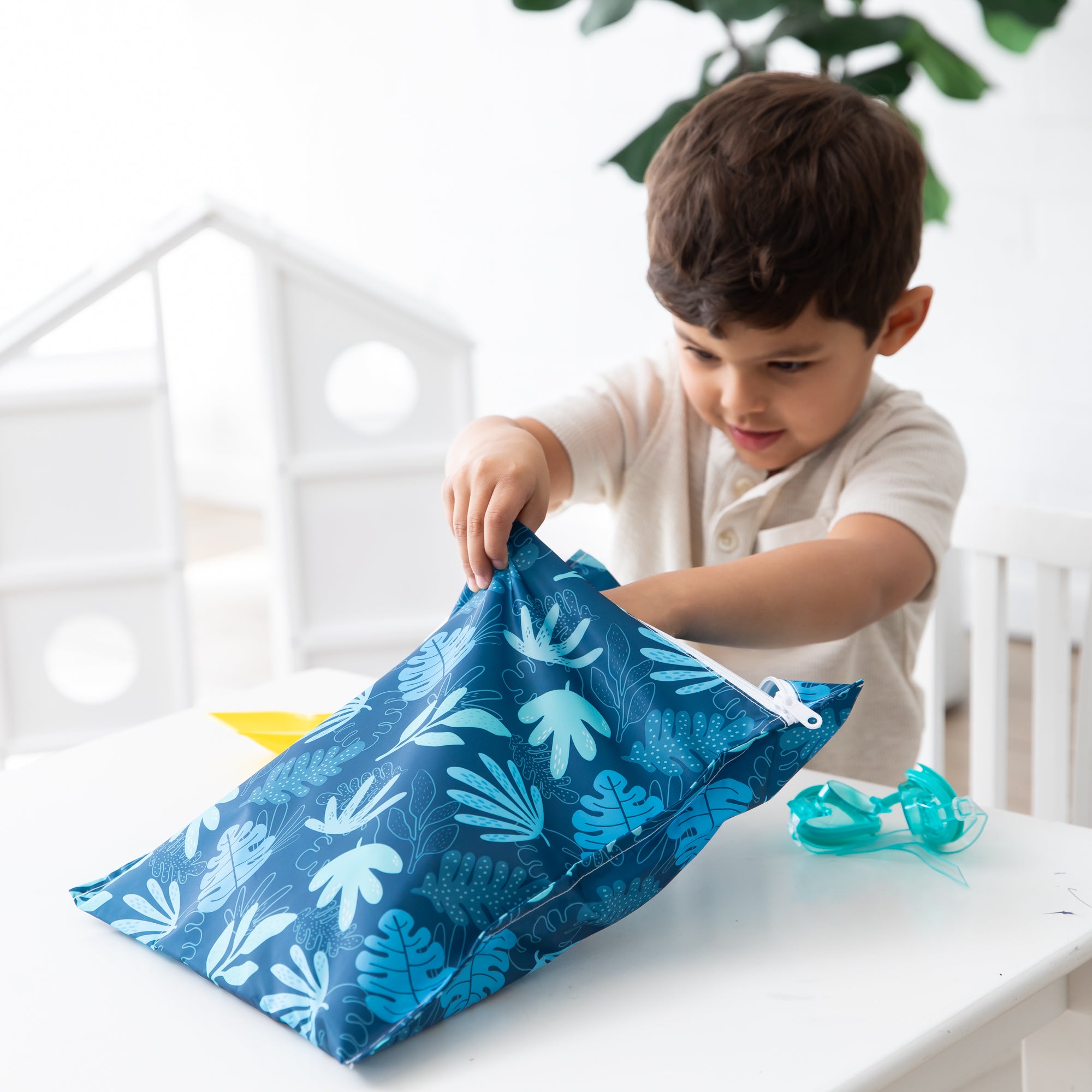 Wet Bag: Blue Tropic